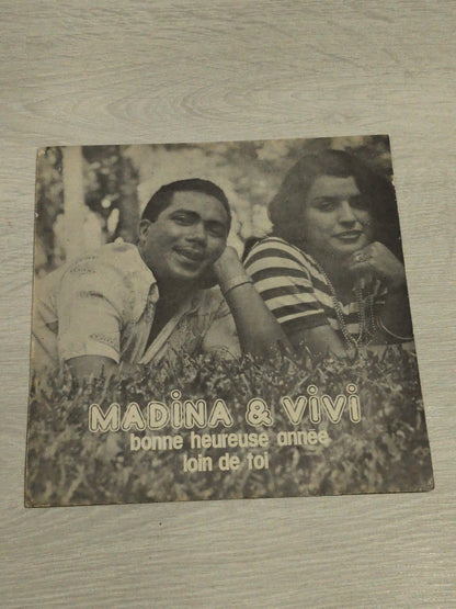 Madina & Vivi - Bonne heureuse année loin de toi