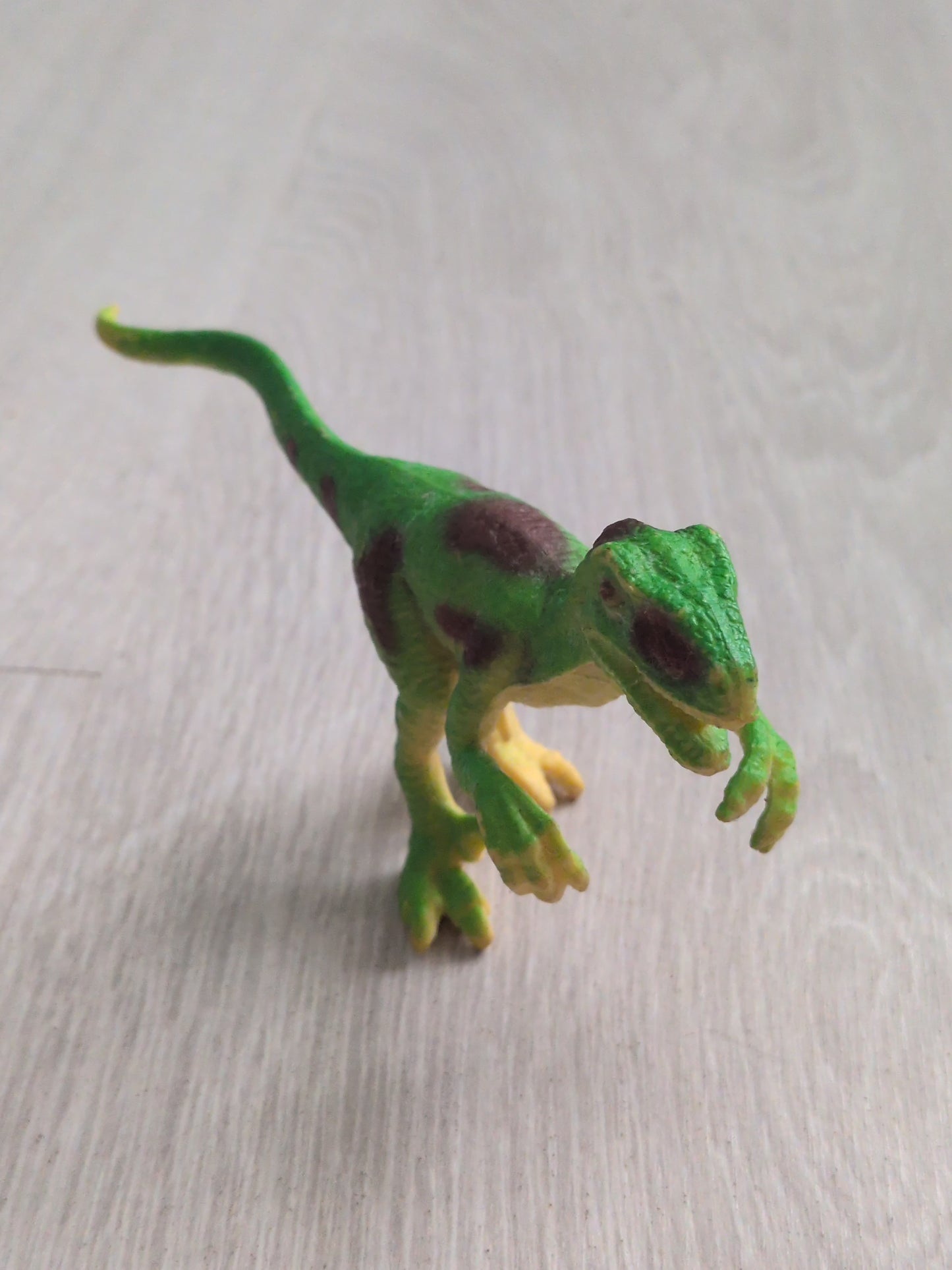 Figurine dinausore