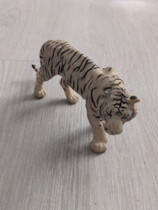 Figurine tigre blanc