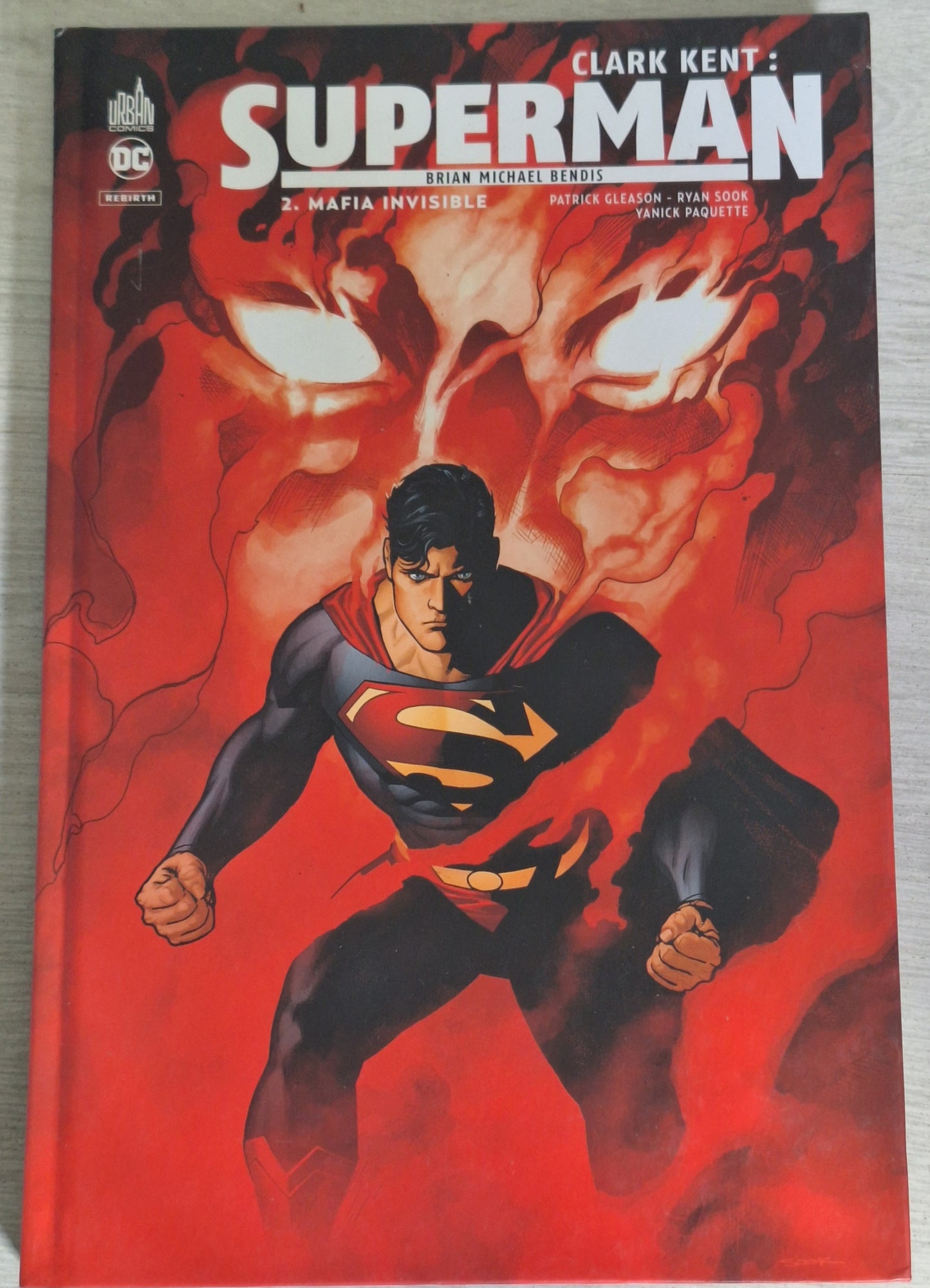 Clark Kent : Superman - 2 Mafia invisible